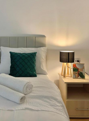 Apartment Green View7